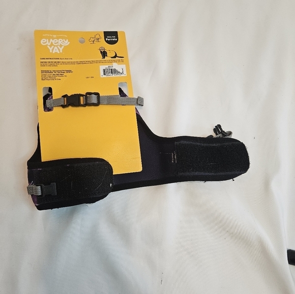 Petco EveryYay Wear With Flair Galaxy-Print Ferret Harness and Leash with Bell - Picture 10 of 17